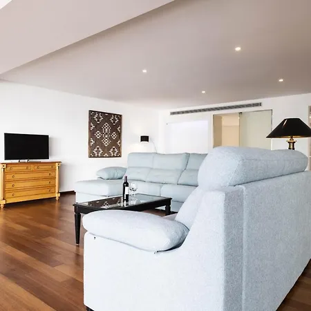 Loft Lori Daire *